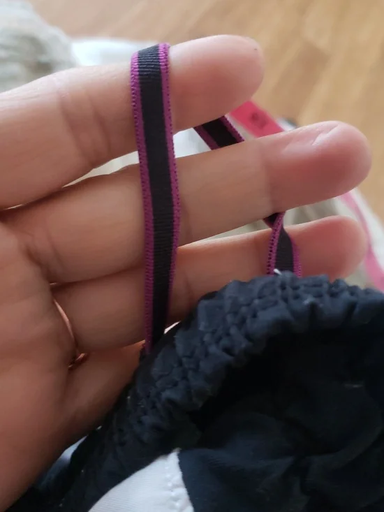 lululemon Women's Tracker Shorts - Four Way Stretch Size 8 - Picture 11 of 11